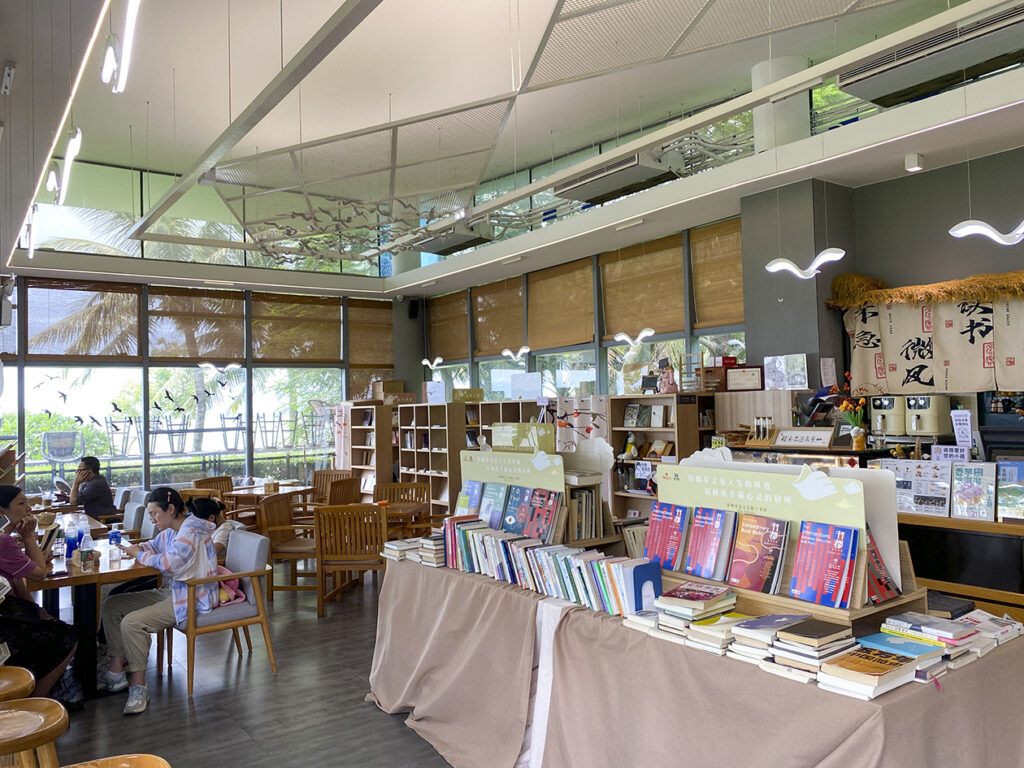 【遊走大灣區】三間書店 三種風情 漫遊書頁間的浪漫 【遊走大灣區】三間書店 三種風情 漫遊書頁間的浪漫