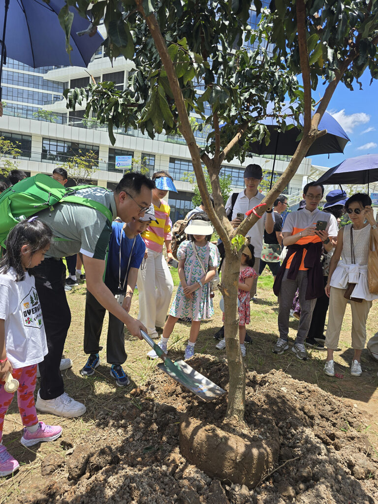 紮根 思古 尋史蹤 探秘海洋生態 解鎖城市基因 記東華三院黃士心小學畢業生大灣區之旅