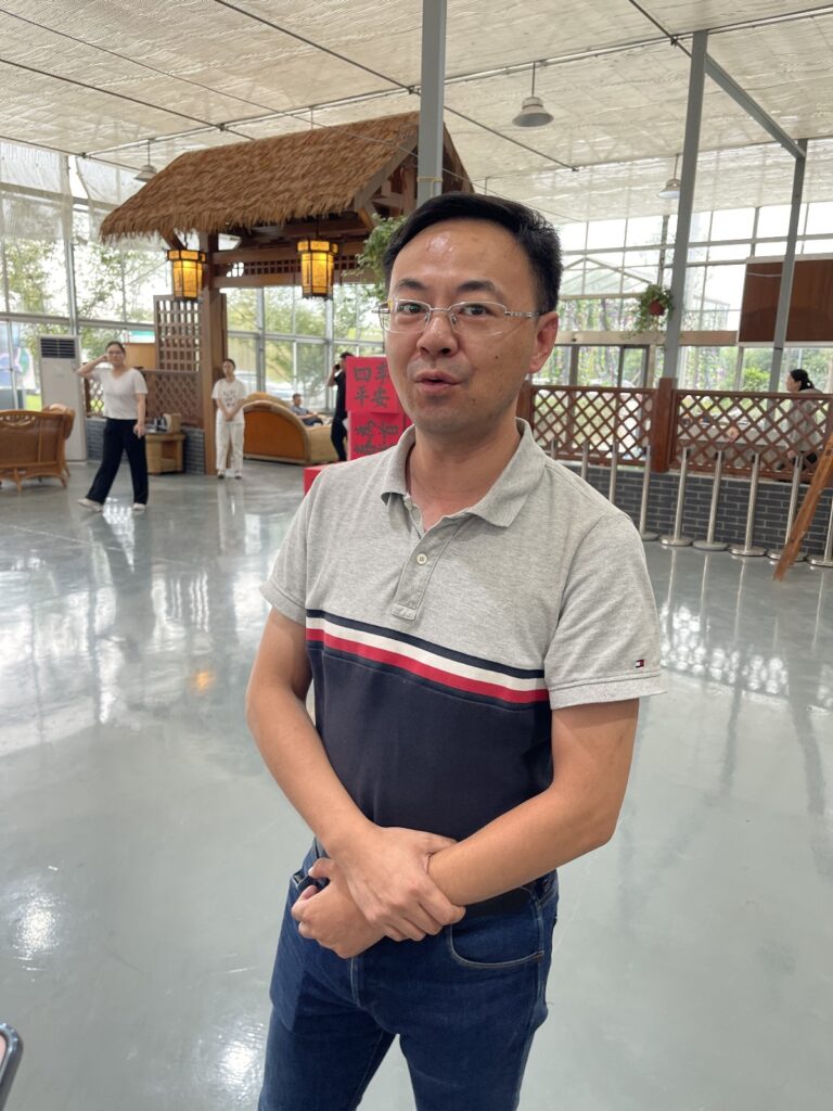 「2025年粵港澳大灣區媒體無錫行」 「中國水蜜桃之鄉」——陽山鎮 打造逾20億元水蜜桃全產業鏈 「2025年粵港澳大灣區媒體無錫行」 「中國水蜜桃之鄉」——陽山鎮 打造逾20億元水蜜桃全產業鏈