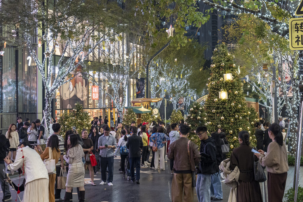 深圳地标商场换新妆梦幻圣诞逛街打卡首选 深圳地标商场换新妆梦幻圣诞逛街打卡首选