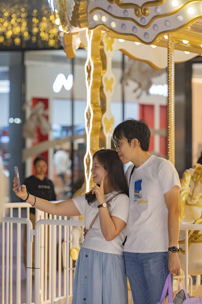 深圳地标商场换新妆梦幻圣诞逛街打卡首选 深圳地标商场换新妆梦幻圣诞逛街打卡首选