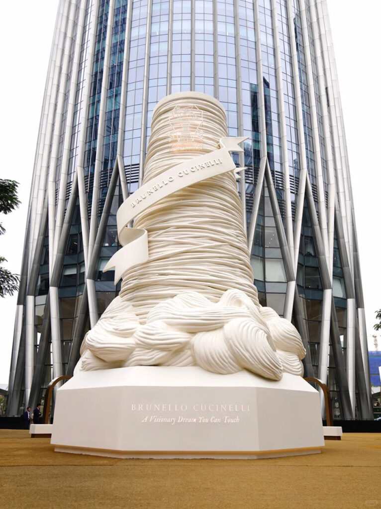 深圳光影双重奏非遗灯海与都市圣诞相辉映