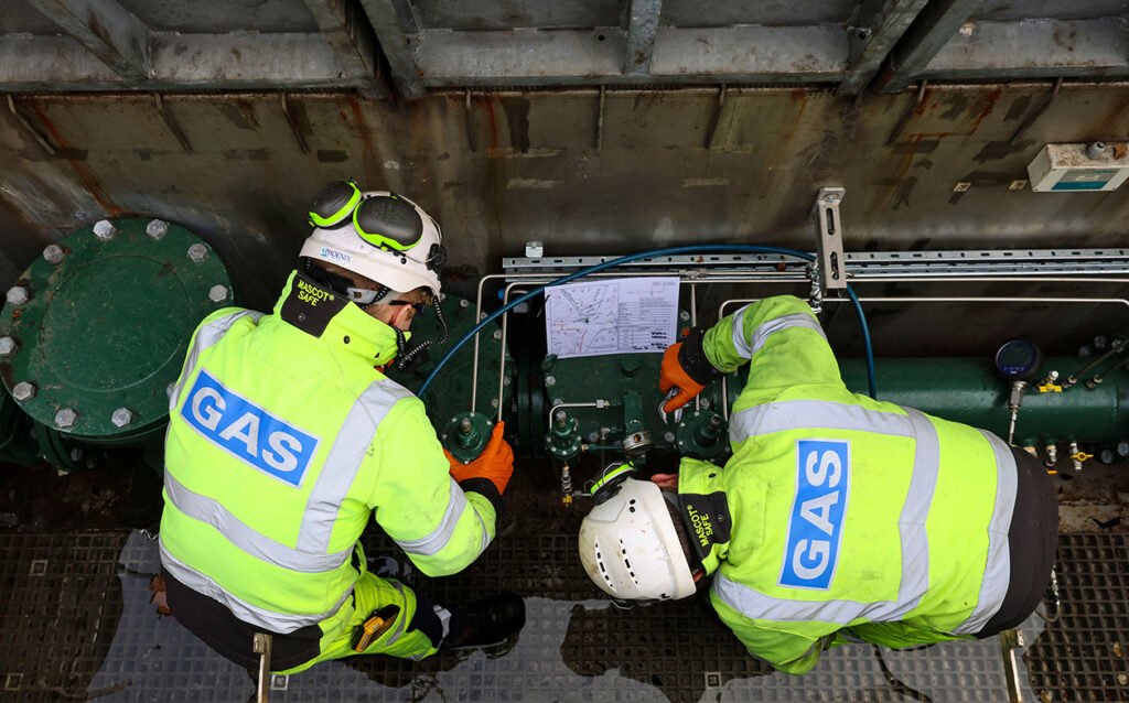 长江实业集团地产根基巩固贯彻环球投资