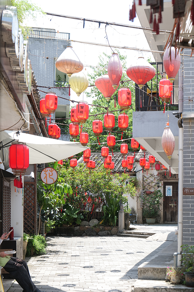 【遊走大灣區】甘坑古鎮百年客家燈火宴 晝夜流轉年味濃