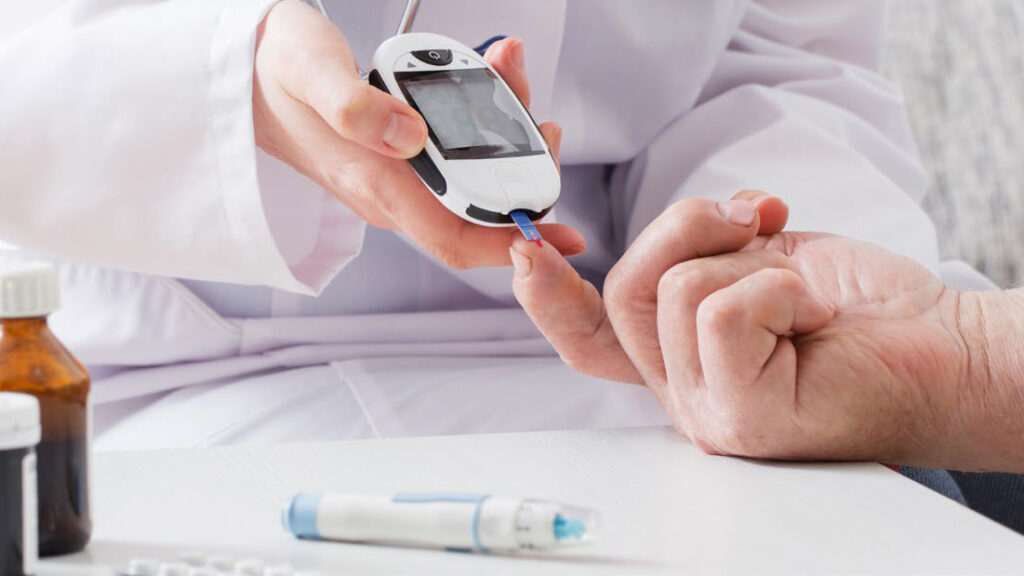 个人化身体检查：度身客制化+ 检查前后专业辅导及早管理个人健康