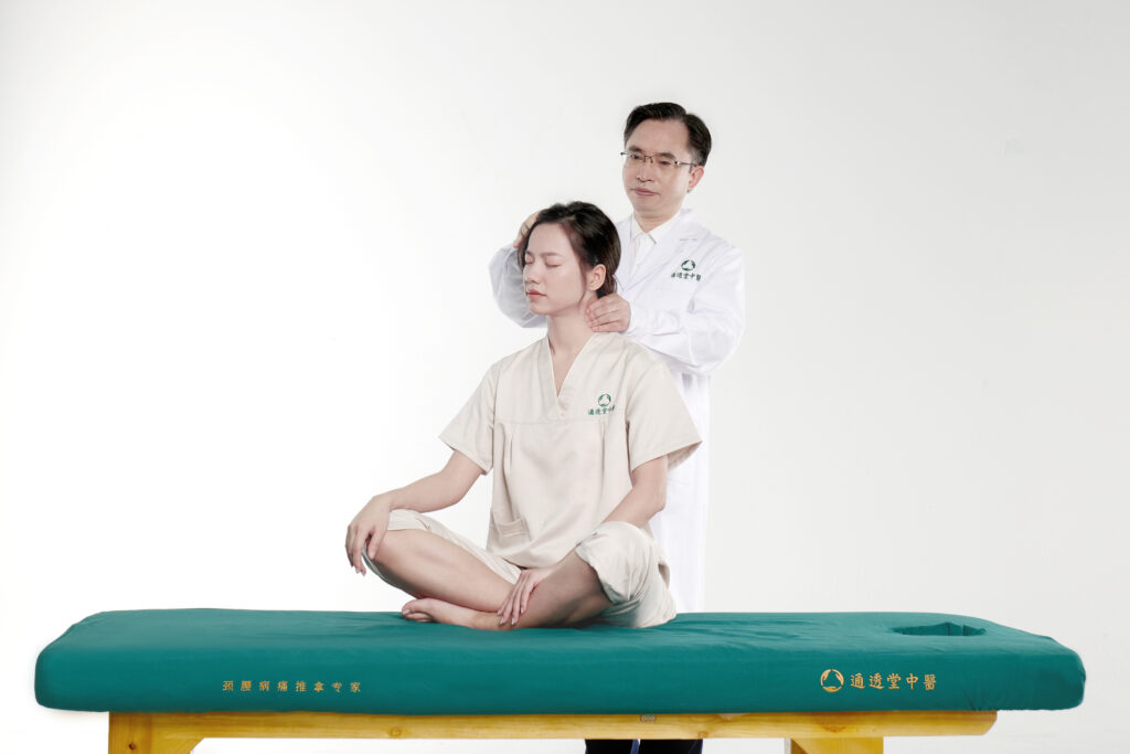 湾区速递：唯一获奖中医推拿机构！通透堂荣膺《明报》「智醒品牌卓越大奖」——九年深耕深圳，辐射大湾区，以「精准痛点推拿」打造跨境健康新基建，与养和医疗同台领奖获香港权威认可