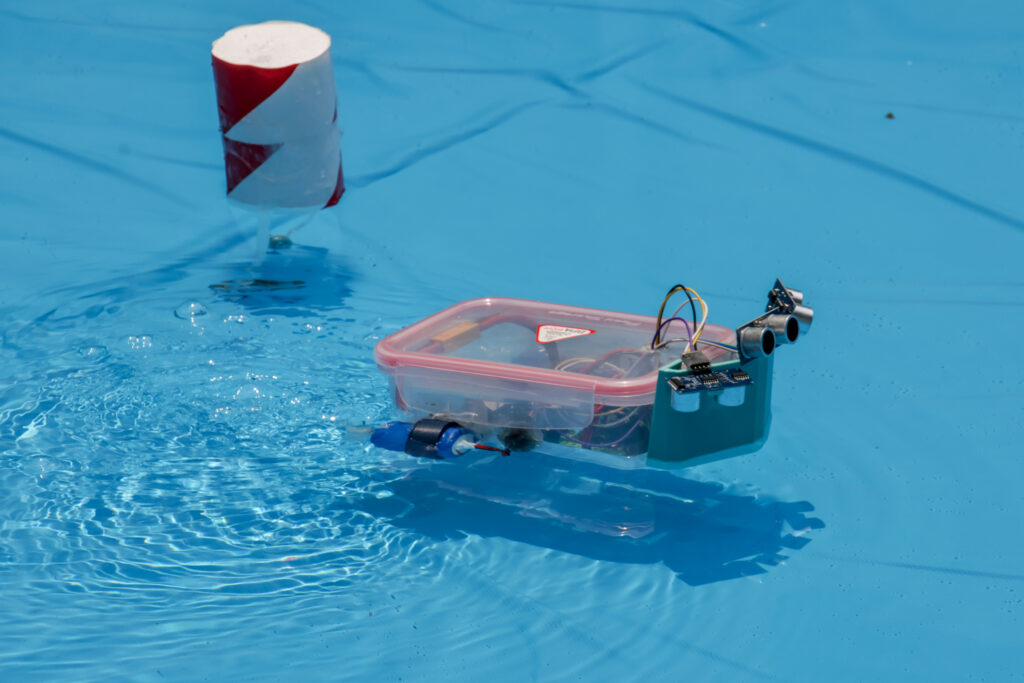 大灣區中小學智慧河道保潔挑戰賽 200師生實戰無人船應用技術