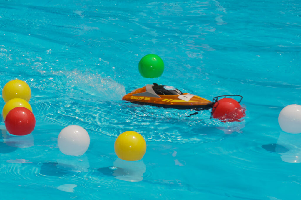 大灣區中小學智慧河道保潔挑戰賽 200師生實戰無人船應用技術